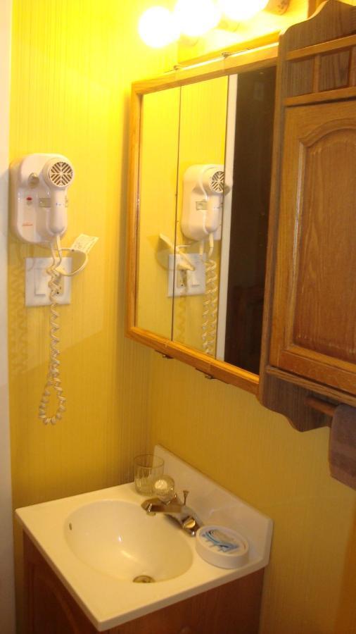 Snow Creek Inn West Dover Luaran gambar